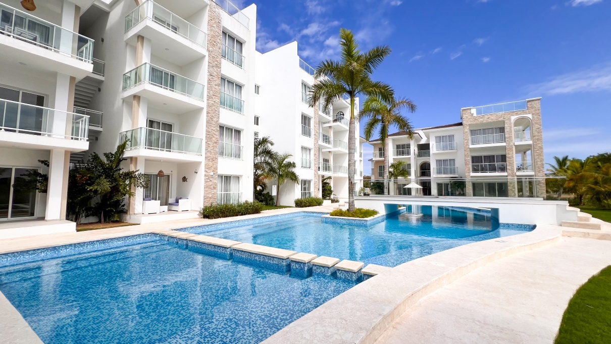 Piscina y áreas comunes de Cana Pearl